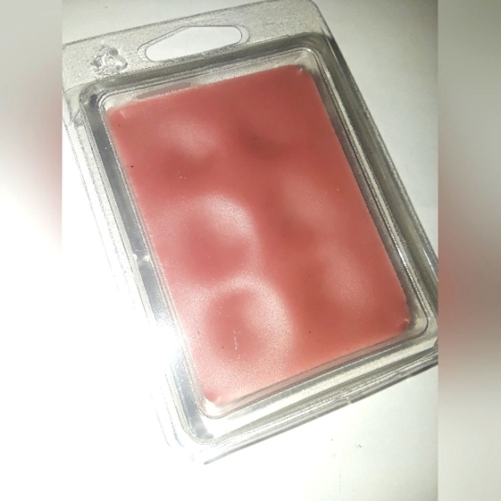 HAND Crafted Hopeless Romantic waxmelt Rounds - Picture 8 of 8